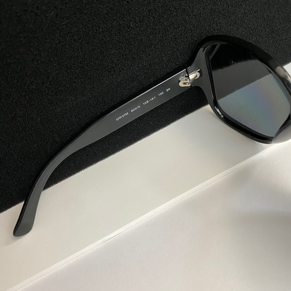 Prada Sunglasses SPR27M - Picture 5 of 5